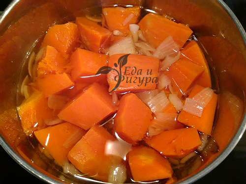 крем-суп из тыквы фото отваренных в бульоне тыквы и лука