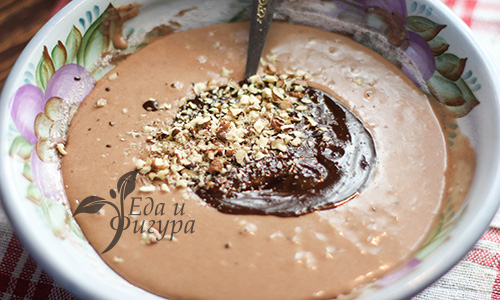 шоколадный брауни фото растопленного шоколада, орехов и теста 